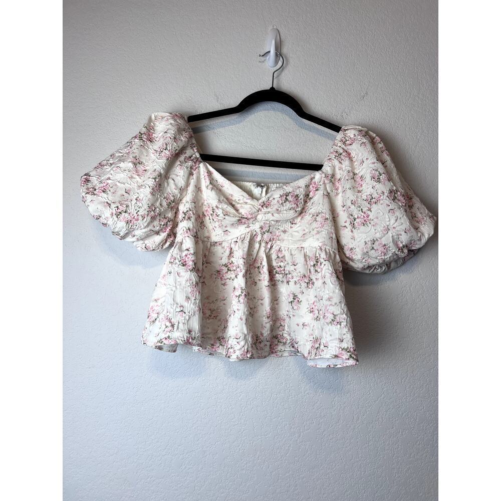 Chic English Factory Floral Puff Sleeve Sweetheart Top